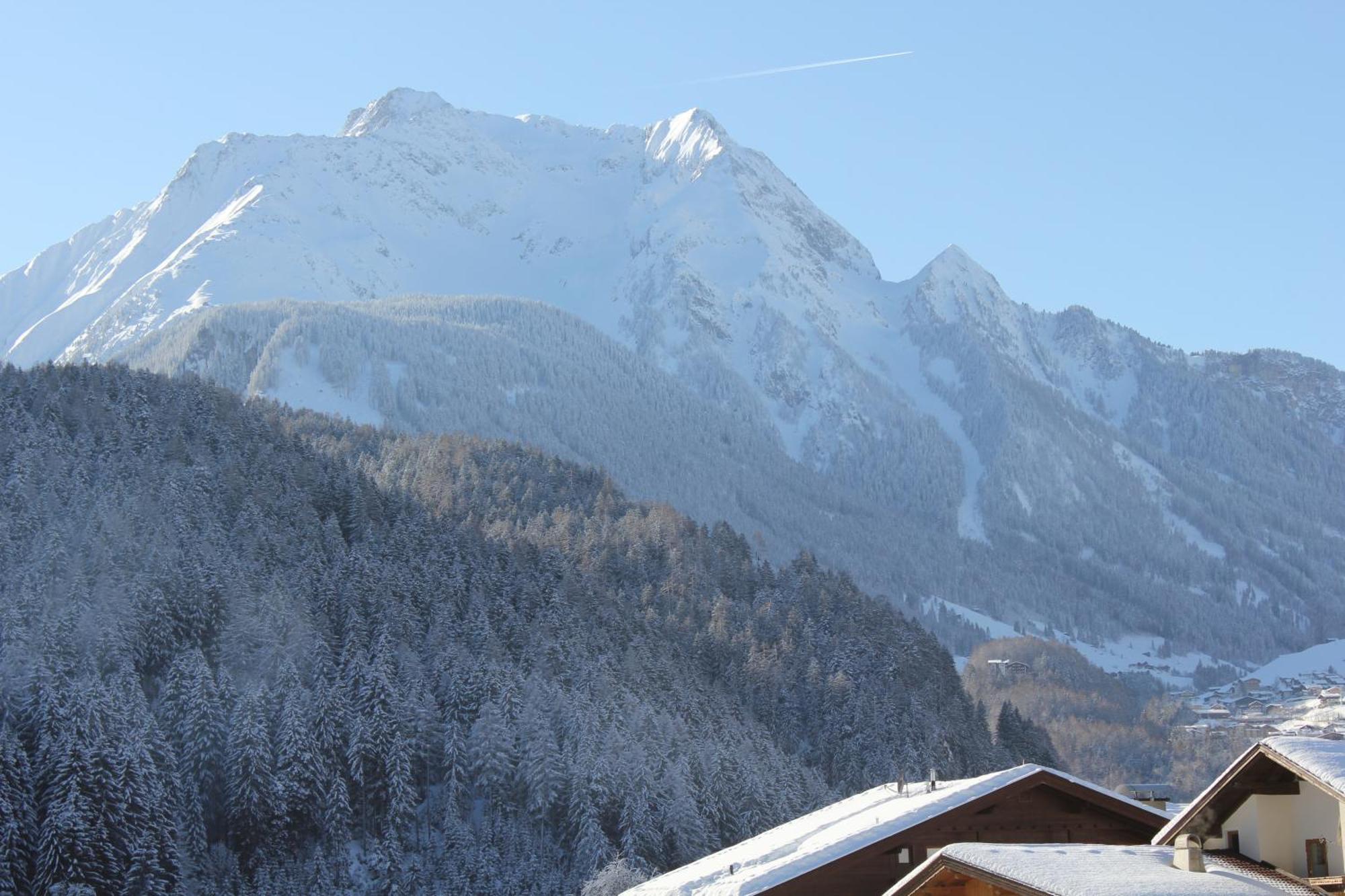 Apart Mountain Lodge Майерхофен Екстериор снимка